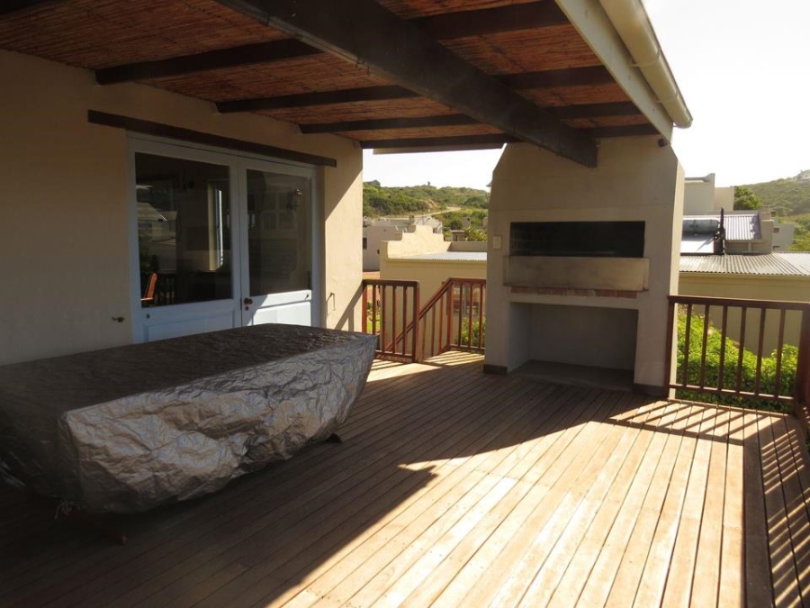 4 Bedroom Property for Sale in Stilbaai Wes Western Cape
